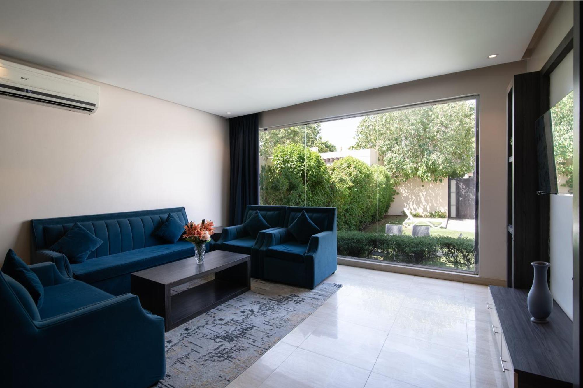 The Corner Hotel Resorts - Riadh Exterior foto